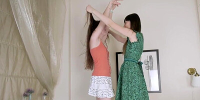 Young lezzies with hairy cunts fingering each other