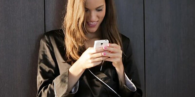 Dainty Alexis Crystal and Jesie Jones at petite video