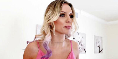Watch good-looking Diamond Foxxx and Kenzie Taylor's trailer