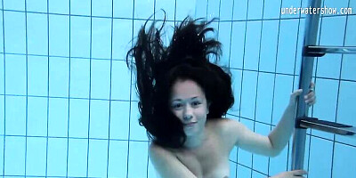 Femme fatale ho - solo female smut - Underwater Show