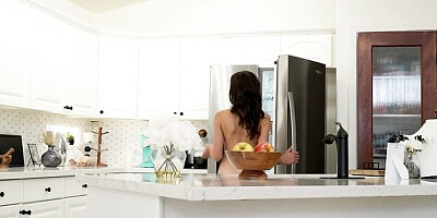 Sweetheart brunette Layla Jenner screwed in the missionary pose