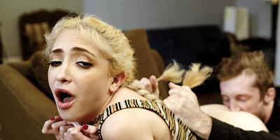 Delivery guy turns into creeper who punishes bratty blonde