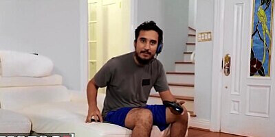 Mofos - Johnny Fucks His Best Friend's Mother Quinn Waters In Her Bedroom