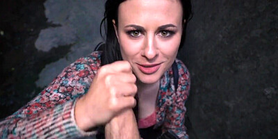 Brunette receives the stranger's cock in her pussy