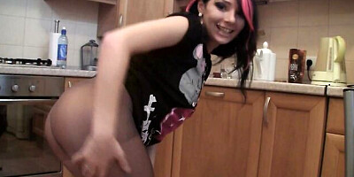 Watch slutty doxie's video