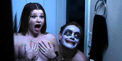 Kiki Daire dares to fuck a dude in hilarious face paint