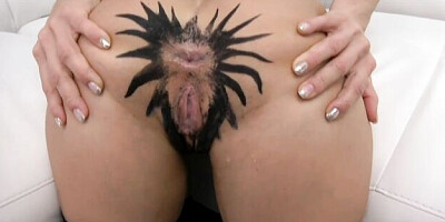 Jasmine's cock sucking action