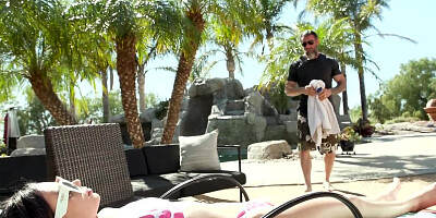 Aria Valencia gets off on pussy-penetration by Reno D'Angelo