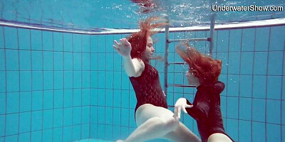 Underwater Show - outside clip