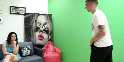 Montse's brunette action