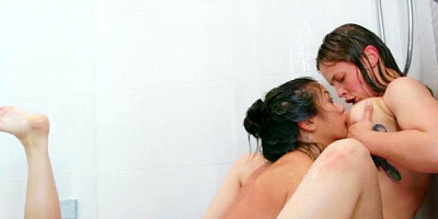 WeLiveTogether - Brazilian Gia Derza twerking