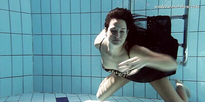 Underwater Show - small tits movie