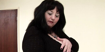 Mature NL Solo featuring Deanna's masturbation scene