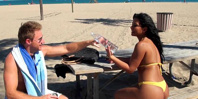 MILFHunter: Athletic Rose Monroe blowjob cum wearing bikini