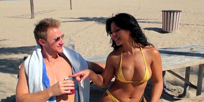 MILFHunter: Athletic Rose Monroe blowjob cum wearing bikini