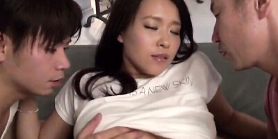 Seductive lassie - threesome porn - Jav HD