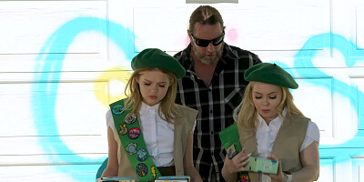 Juicy blonde is fucking with a customer while selling cookies