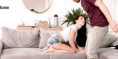 Watch easy-on-the-eyes Nelly Kent's smut