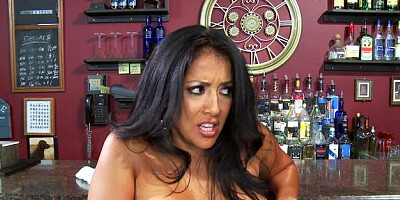 Hot & Mean - Brunette Kiara Mia hair pulling
