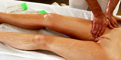 Dirty Masseur: Diana Prince handjob scene