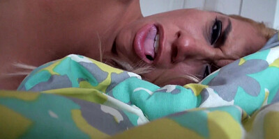 Blonde with a nice round ass is getting her cunt worshiped by dick