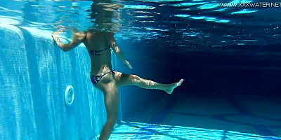 Lissome Mary's underwater teens (18+) scene