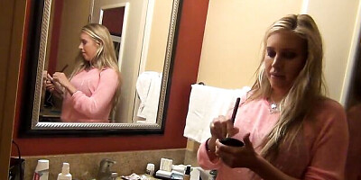 Watch inveigling Samantha Saint's movie