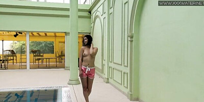 Plastic Lady Dee at shaved sex