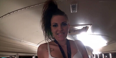 Buss driver is fucking hot schoolgirl on the floor