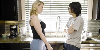 Beauty girlfriend Rachael Cavalli gives a nice deepthroat