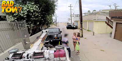 Teen bitches have spontaneous threesome in the car