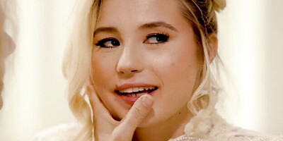 Julia and Carolina's pornstar action