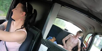 FemaleFakeTaxi: Driver Billie Star in thongs handjob outdoors
