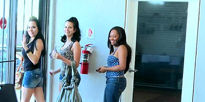 MoneyTalks: Big boobs Alena Smile with JMac blowjob