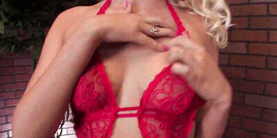 Lissome Vanessa Cage - solo action - PUBA