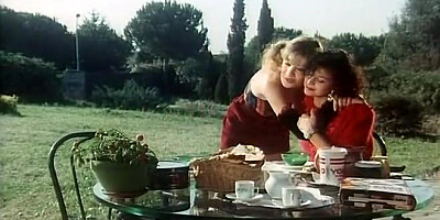 MILFs have casual sex in vintage group porn