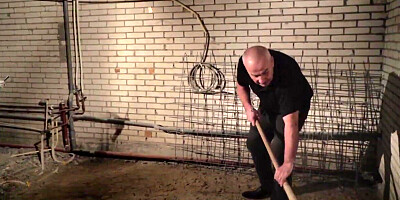 Old guy makes it with teen and cums in mouth