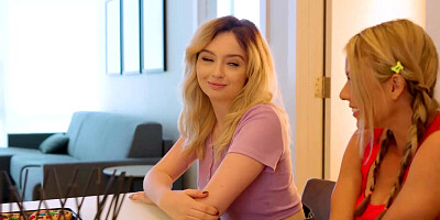 Lexi Lore and Summer Vixen learning about FFF with a MILF