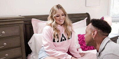 Blonde hottie River Lynn gets pleasure from a long penis