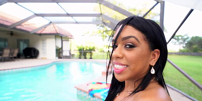 Pushy Latina chick has sex with boy by the outdoor pool