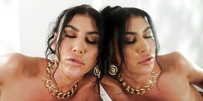 Gianna Dior and Queenie Sateen are enjoying lesbian scissoring