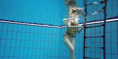 Alluring lover - very horny action - Underwater Show