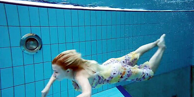 Belle's swimming pool xxx