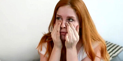 Pervert MILF seduces younger lesbian