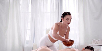 Katy Rose and Rebecca Volpetti are all about scissor sex