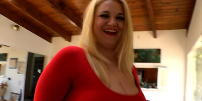 Chubby babe has a lot for admiring an to touch and feel up