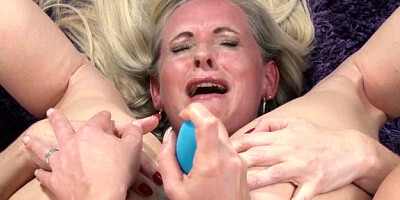 Mature Texas Patti ass fingering