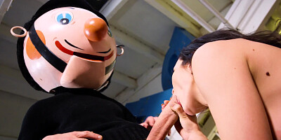 Valentina Bianco and Danny D work as models but want to have sex