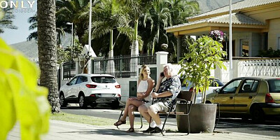 Watch lusty Mary Monroe's dirt