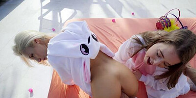 DontBreakMe: Alice Merches starring small tits Sadie Hartz